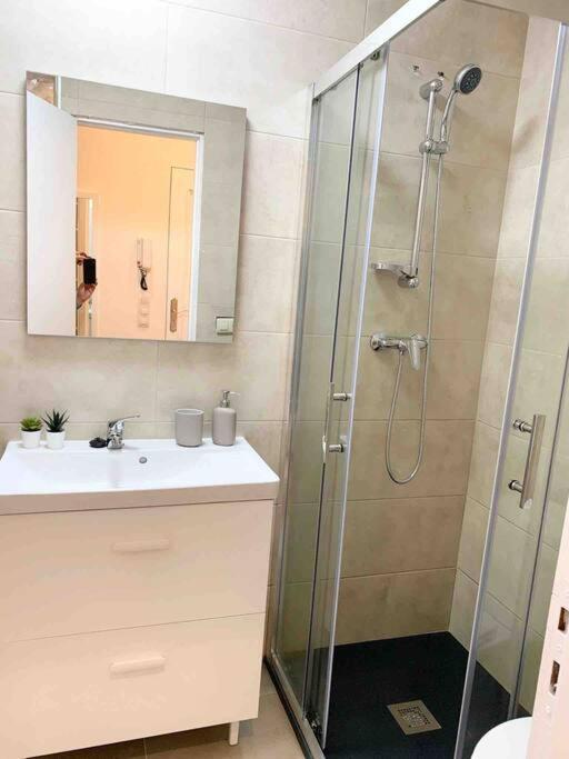 Precioso Apartamento En El Casco Vello De Vigo Exterior photo